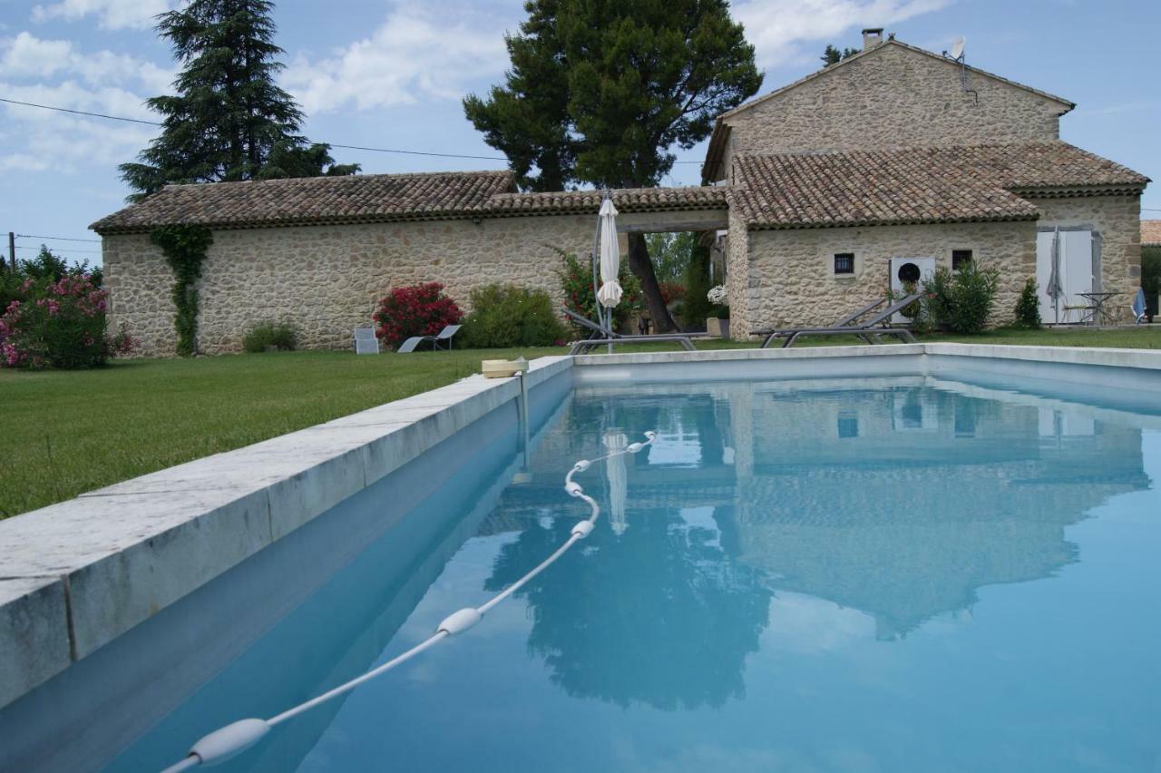 Gites Dans Mas En Pierres Robion en Luberon Exteriör bild